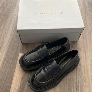 Charles & Keith Classic Penny Loafers - Black size 6